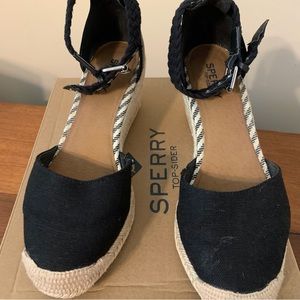 Sperry woman’s sandals